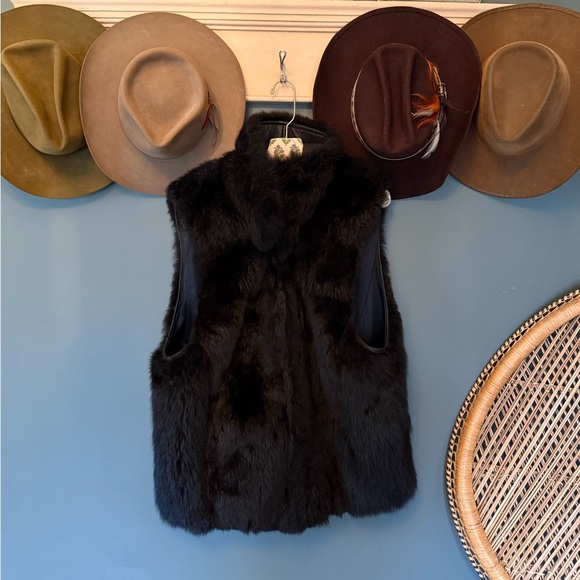 Vintage Andrew Marc Genuine Real New Zealand Opossum Fur Medium - Picture 2 of 8